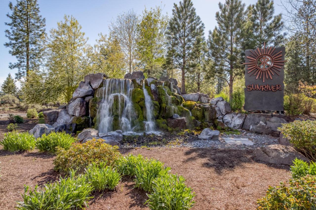 Deschutes Riverfront Home Sunriver Exteriör bild